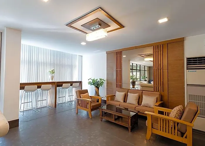 Hotel B2 - Srinakarin Bangkok