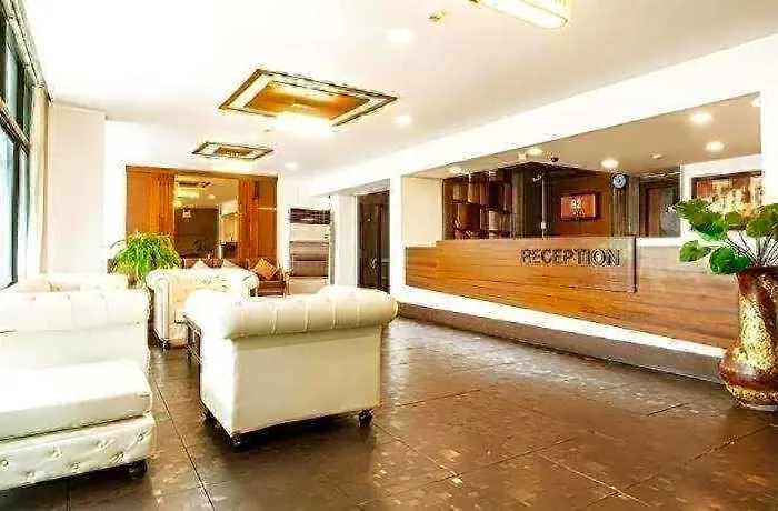 Hotel B2 - Srinakarin Bangkok