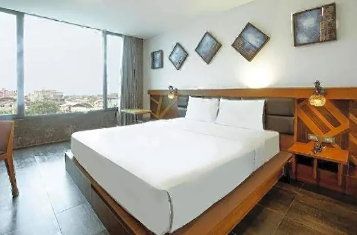 Hotel B2 - Srinakarin 3*