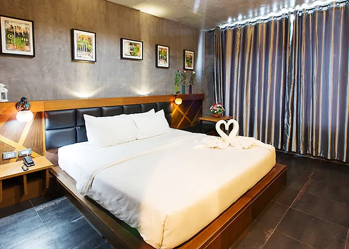 B2 - Srinakarin Bangkok