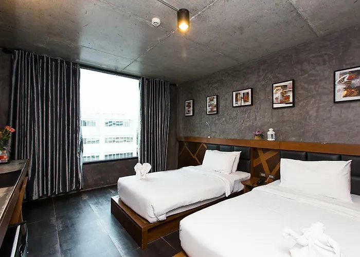 B2 - Srinakarin 3* Bangkok