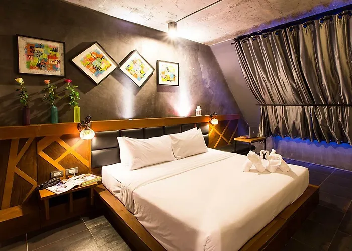 Hotel B2 - Srinakarin 3*