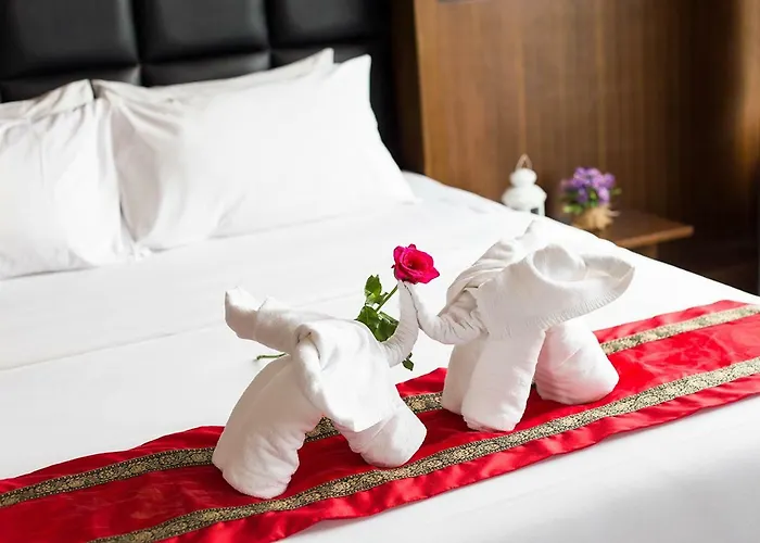 Hotel B2 - Srinakarin Bangkok