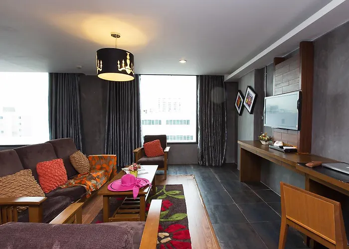 Hotel B2 - Srinakarin 3*